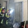 Brand Wohnhaus, Person in Gefahr (B3)